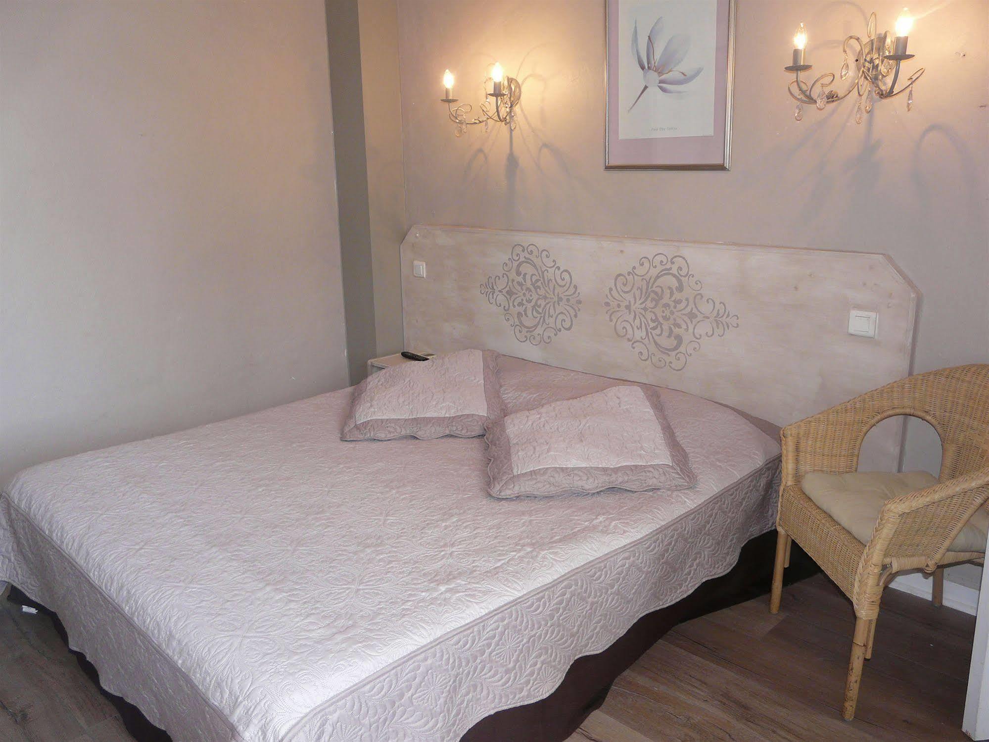 Alexandra - Boutique Hotel 3*