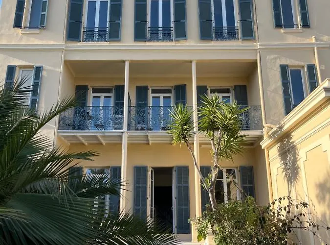Hotel Alexandra - Boutique Hotel